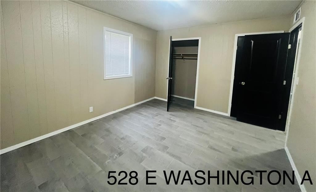 528 E Washington Street — photo 6