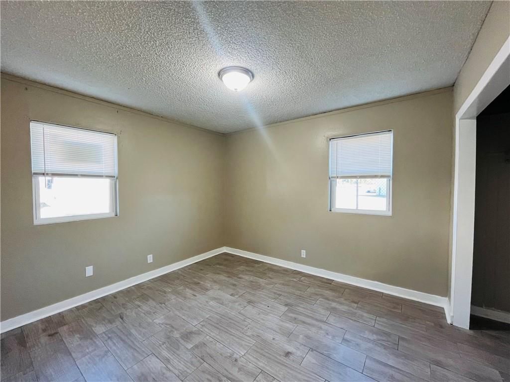 528 E Washington Street — photo 56