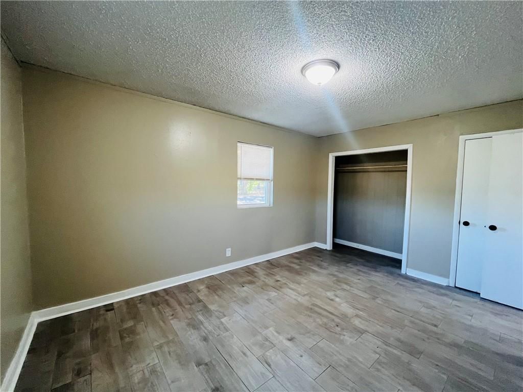528 E Washington Street — photo 57