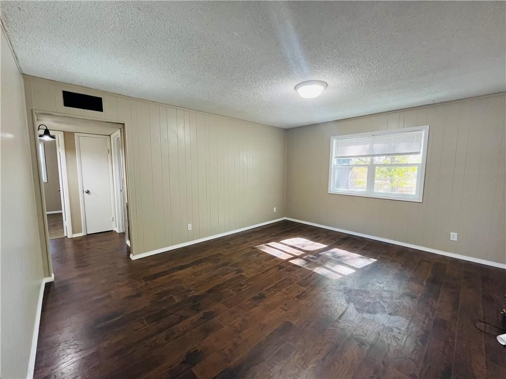 528 E Washington Street — photo 61