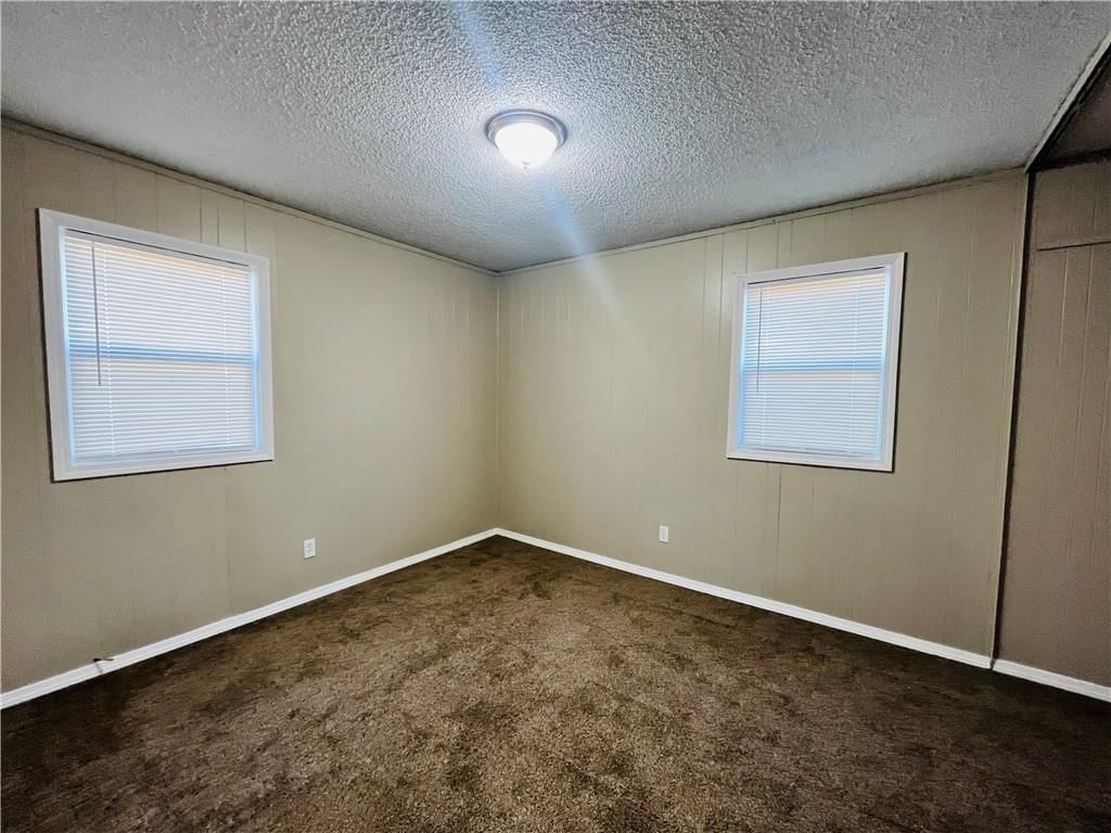 528 E Washington Street — photo 64