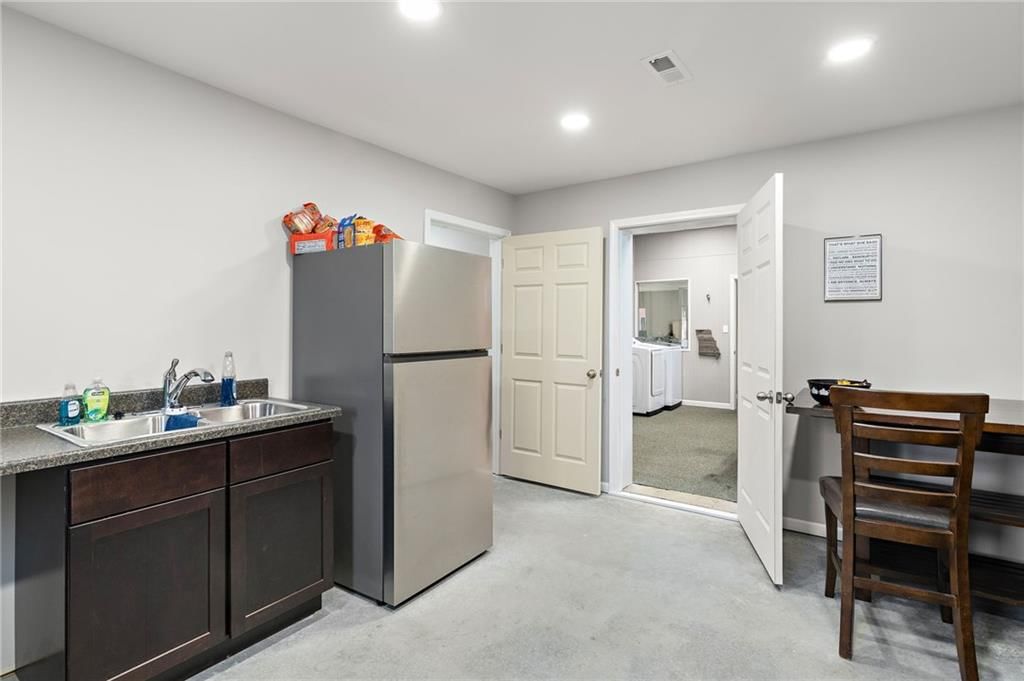 121 N Folger Street — photo 12