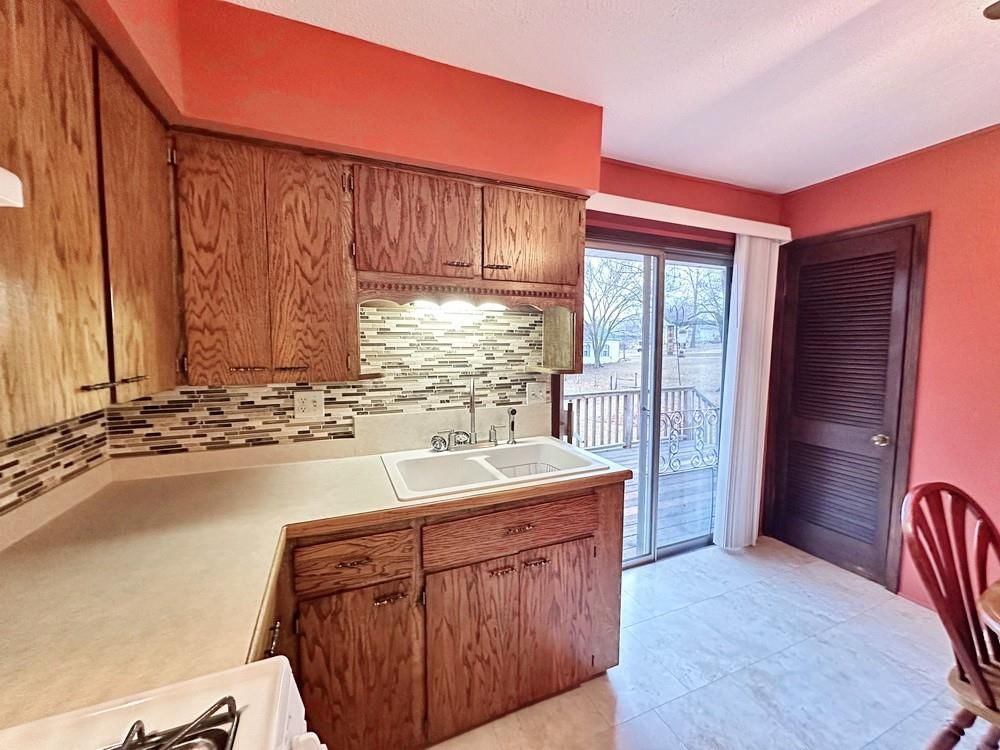 105 N High Street — photo 9