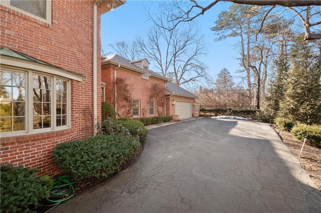 5310 Belleview Avenue — photo 48