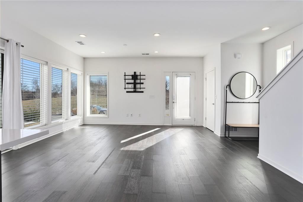 1336 E 23rd Street — photo 13