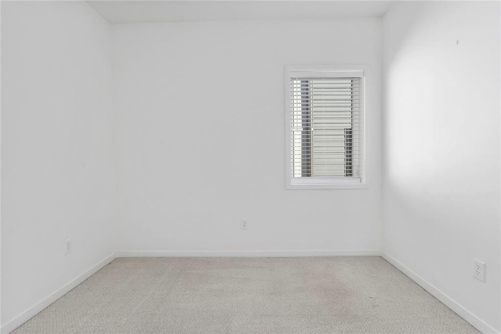 1336 E 23rd Street — photo 31