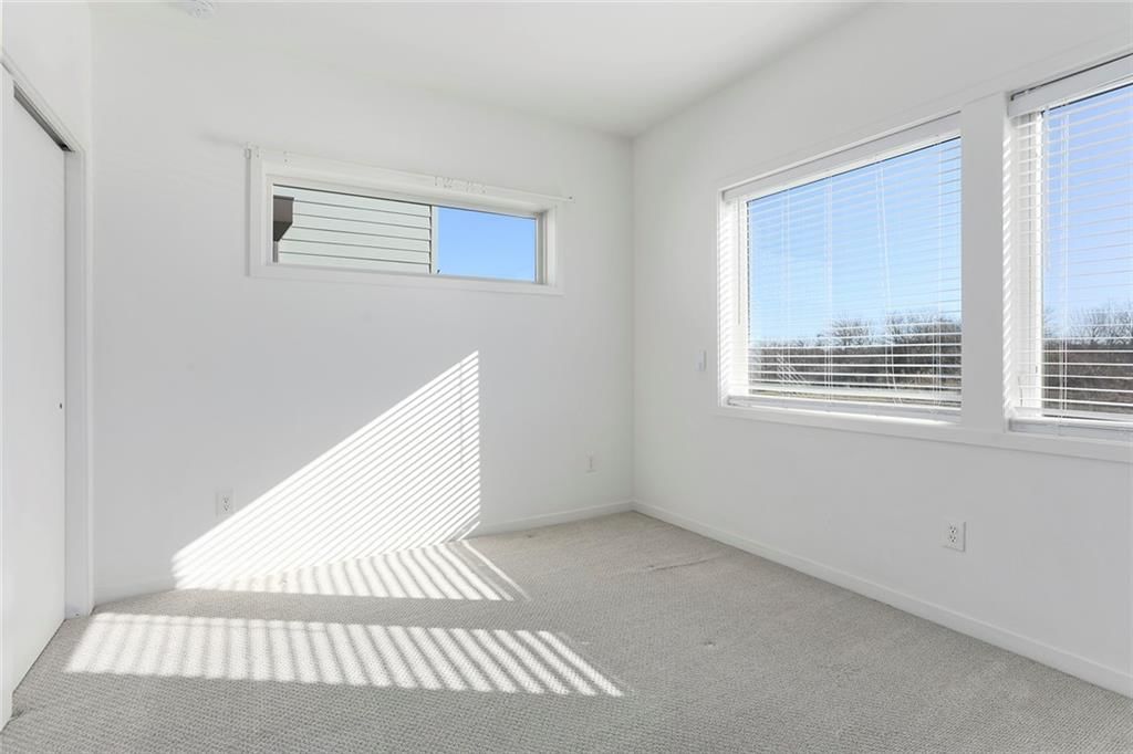 1336 E 23rd Street — photo 34