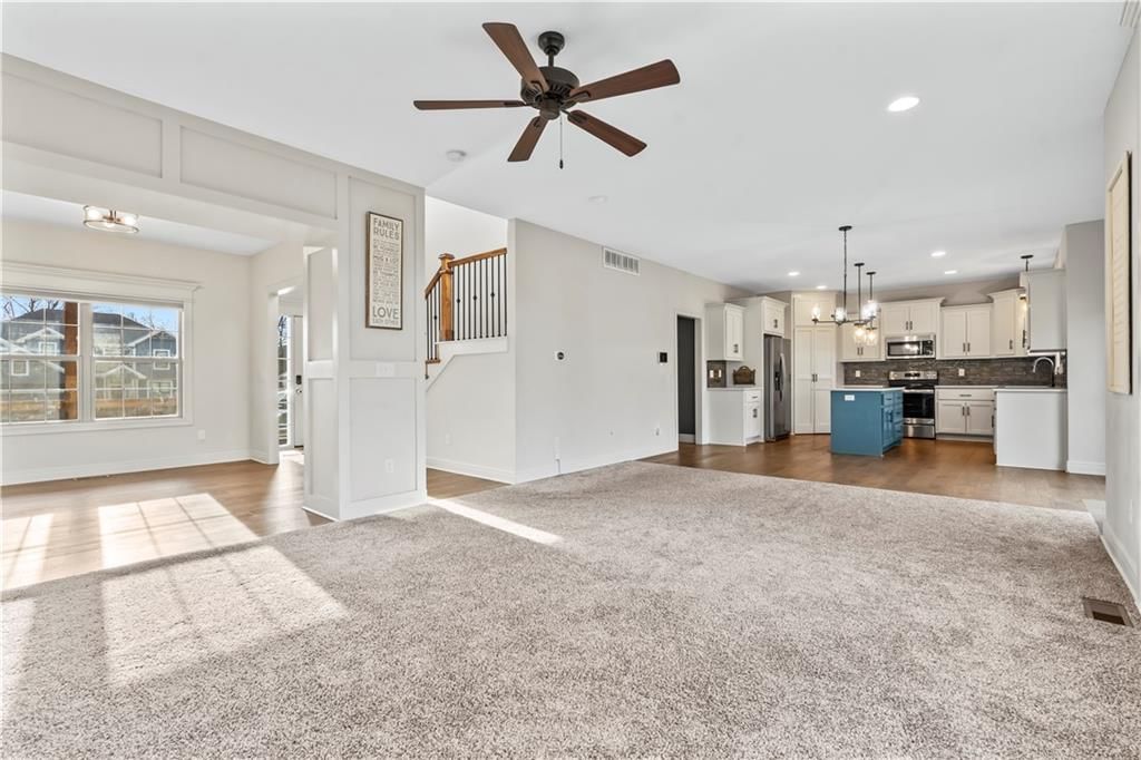 1404 NW Red Oak Court — photo 13