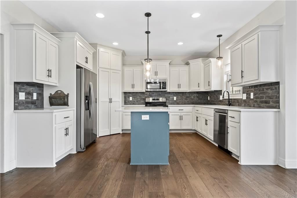 1404 NW Red Oak Court — photo 14