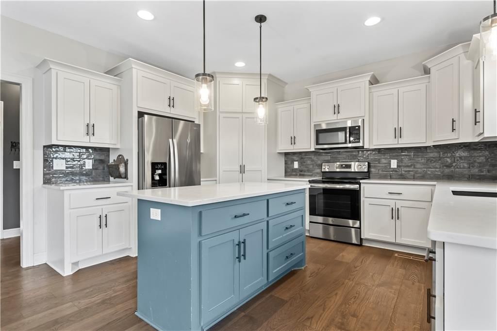 1404 NW Red Oak Court — photo 15
