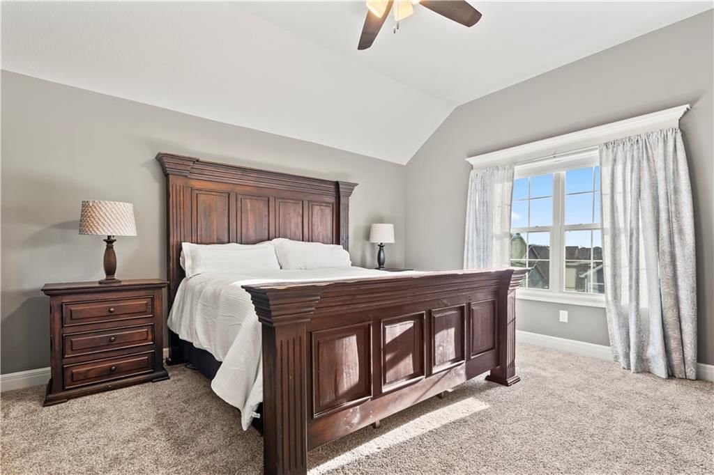 1404 NW Red Oak Court — photo 28