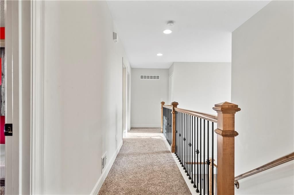 1404 NW Red Oak Court — photo 38