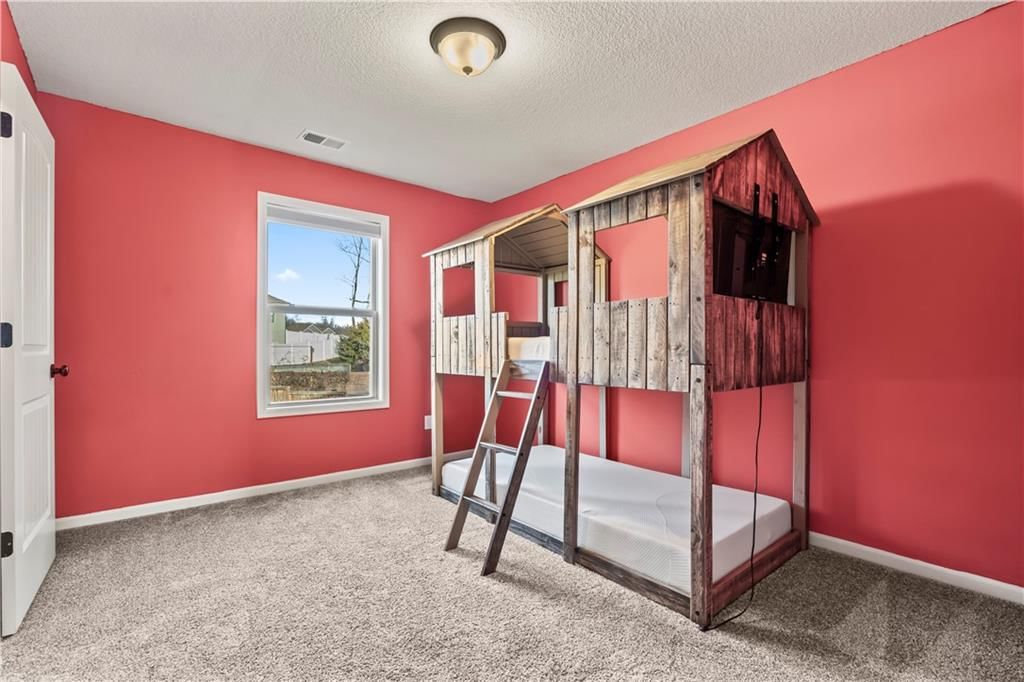 1404 NW Red Oak Court — photo 44