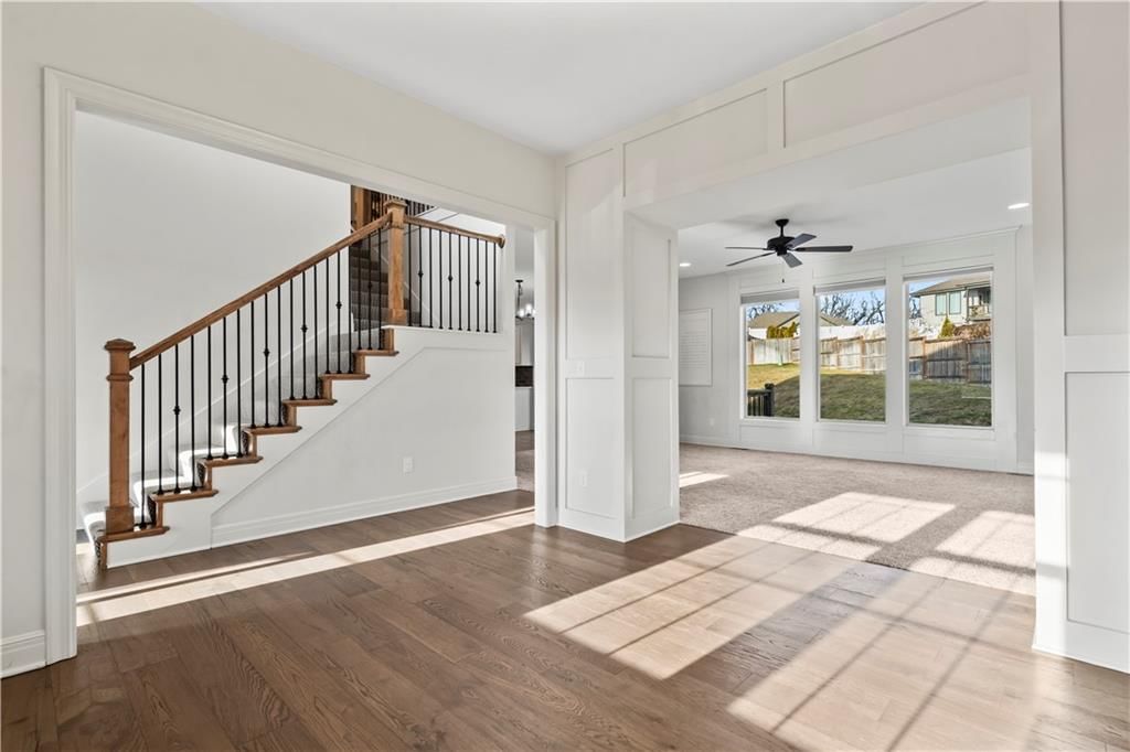 1404 NW Red Oak Court — photo 9