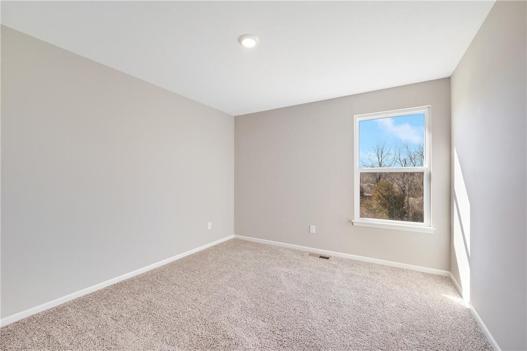 907 SW Redbird Court — photo 23