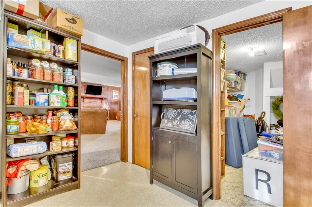 628 Camelot Drive — photo 24