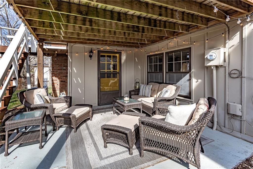 628 Camelot Drive — photo 29