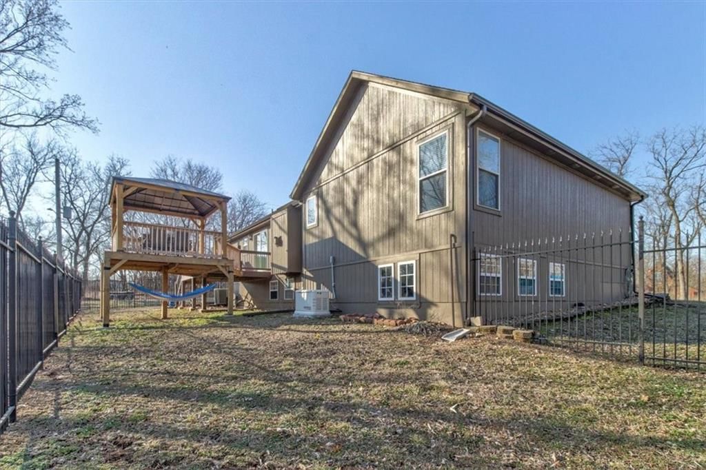 177 S Boxelder Drive — photo 26