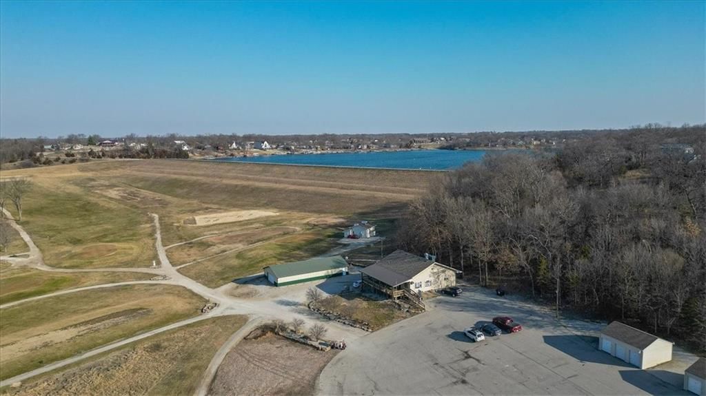 177 S Boxelder Drive — photo 33