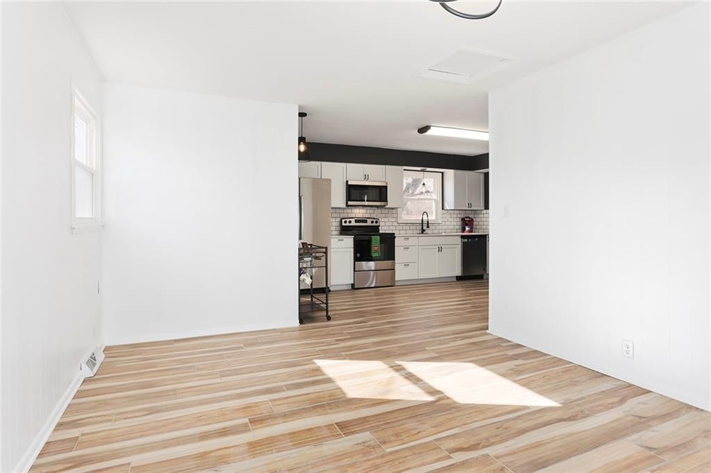 8220 N Kenwood Avenue — photo 15