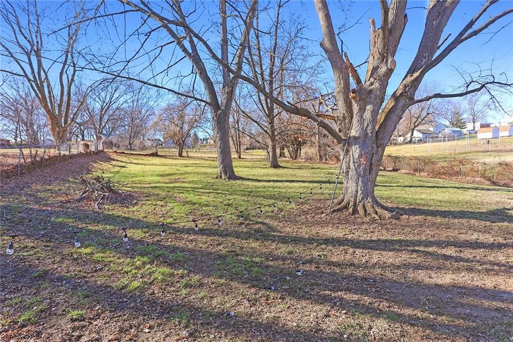 8220 N Kenwood Avenue — photo 33
