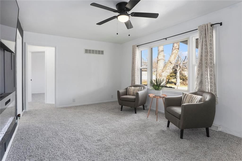 8220 N Kenwood Avenue — photo 7