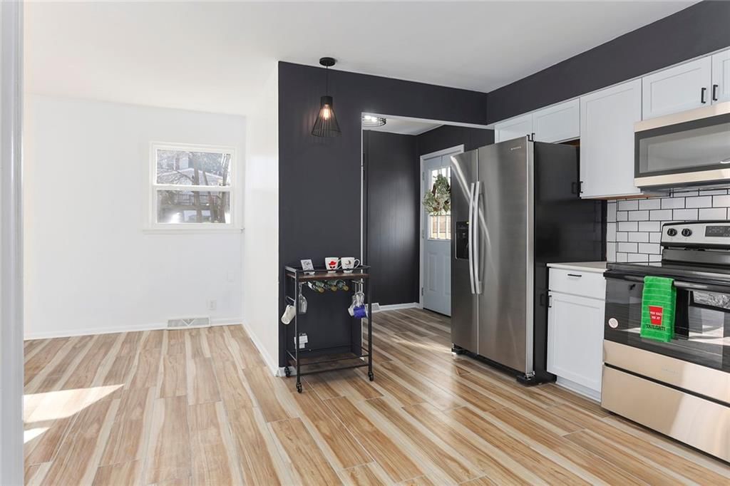 8220 N Kenwood Avenue — photo 9