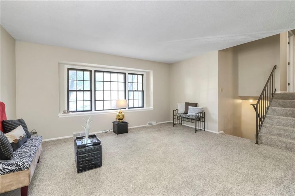 11513 Palmer Avenue — photo 8
