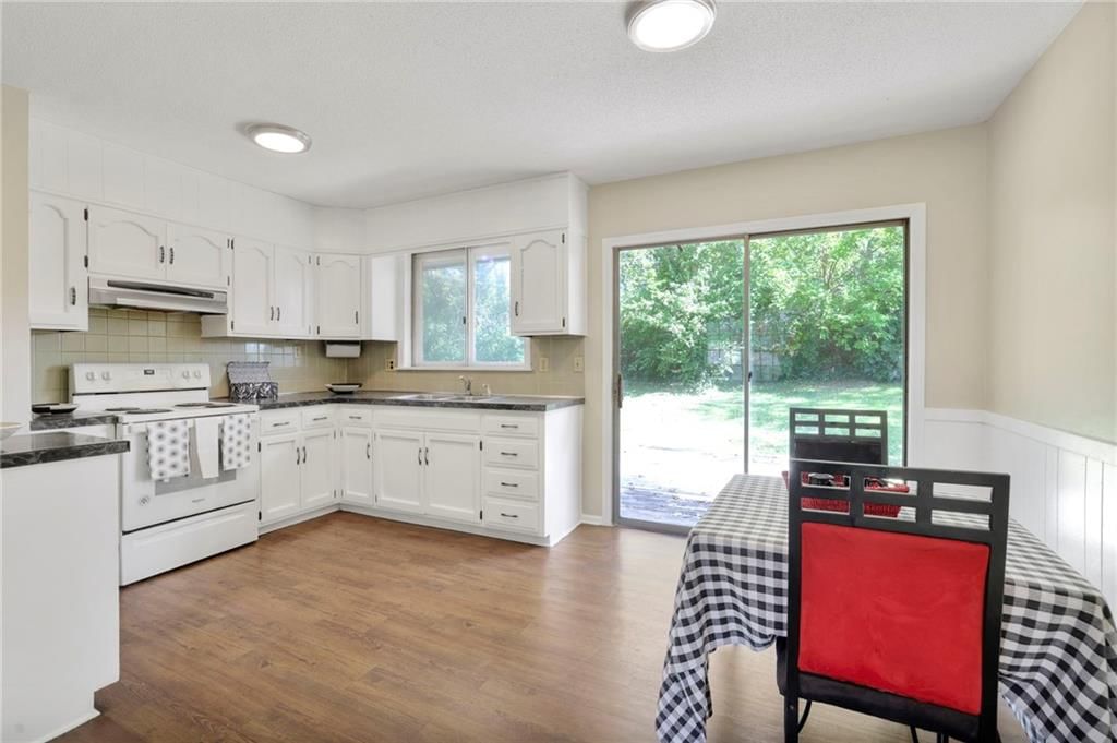 11513 Palmer Avenue — photo 10