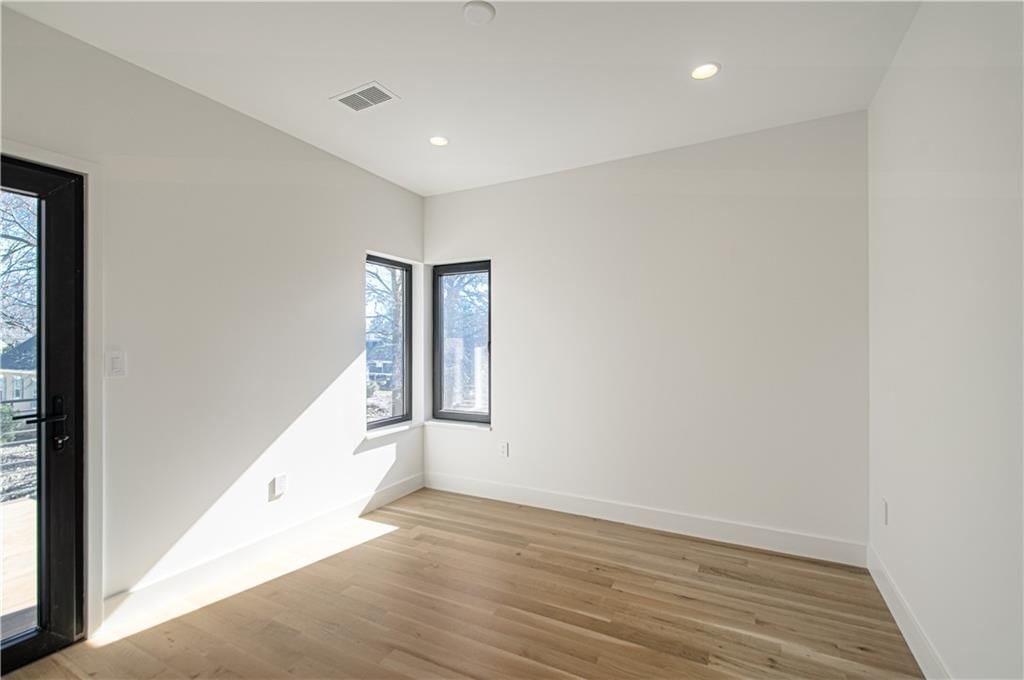 4622 Fairmount Avenue — photo 38