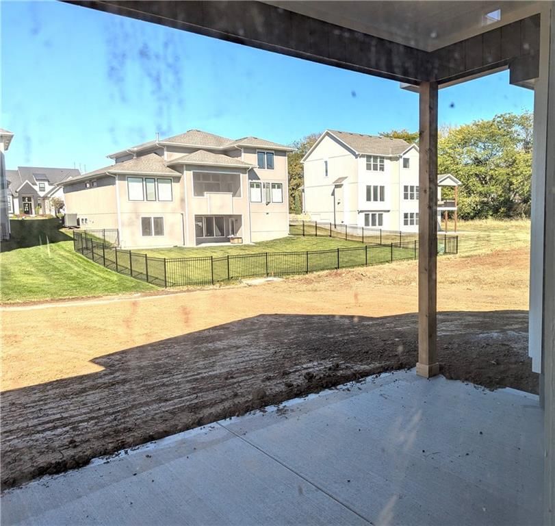 9322 W 169 Terrace — photo 29
