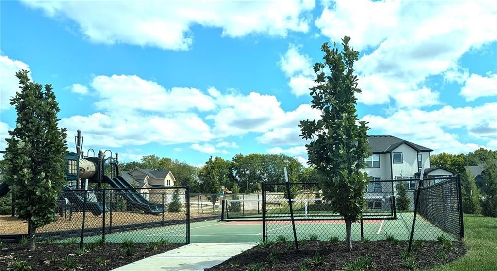 9322 W 169 Terrace — photo 38