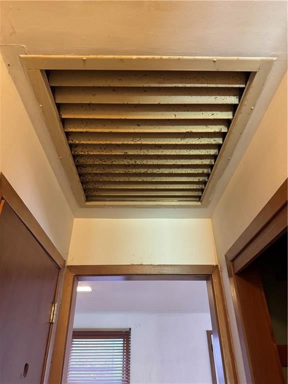 215 S Crawford Street — photo 12