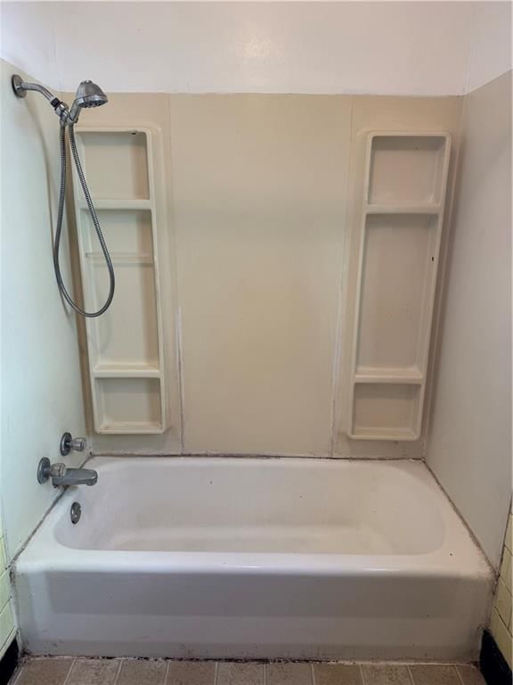215 S Crawford Street — photo 16