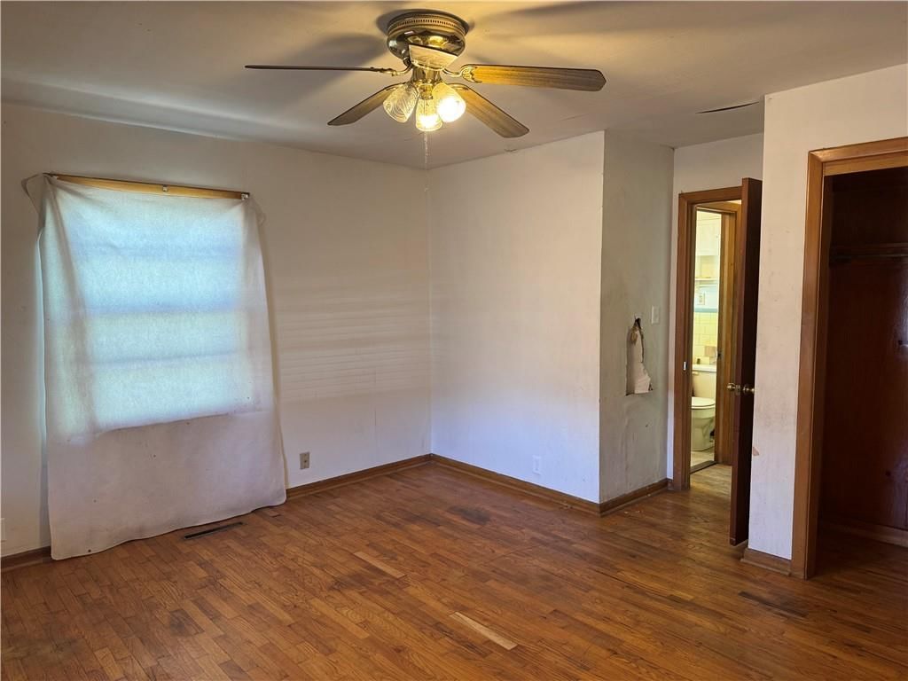 215 S Crawford Street — photo 19