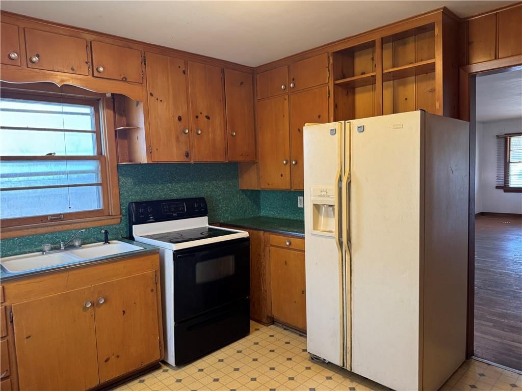 215 S Crawford Street — photo 20