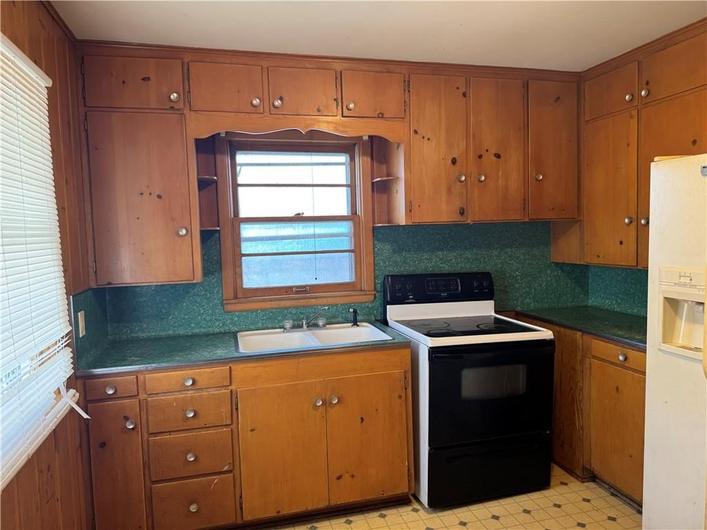 215 S Crawford Street — photo 21