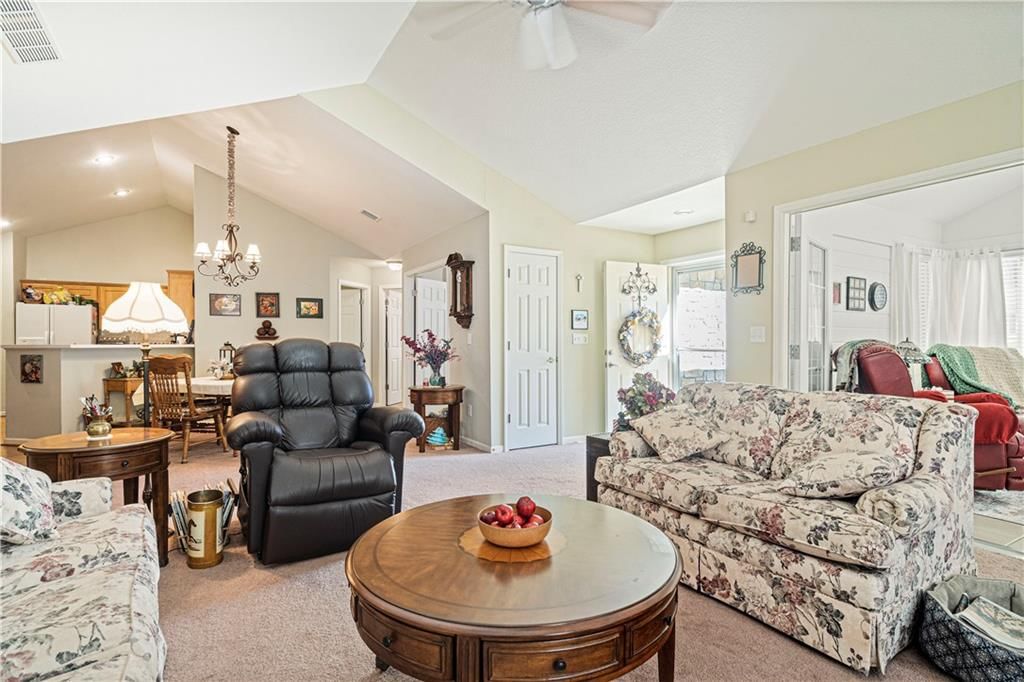6105 NE Kensington Drive — photo 9