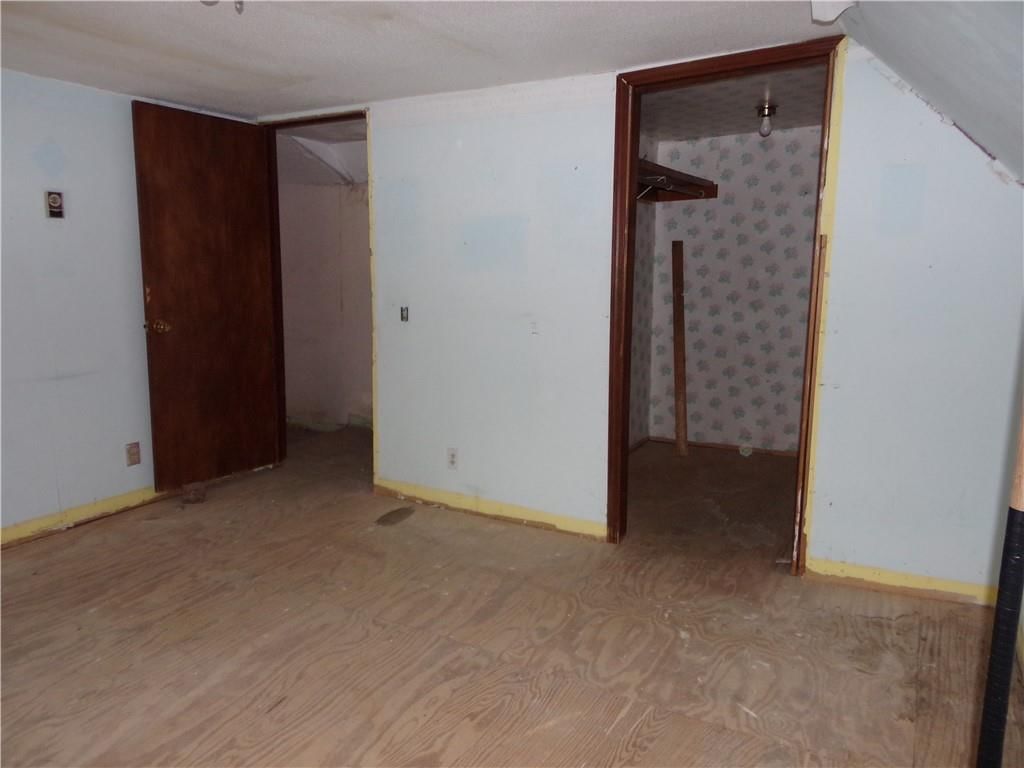 402 Walnut Street — photo 24