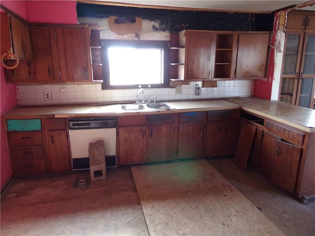 402 Walnut Street — photo 5