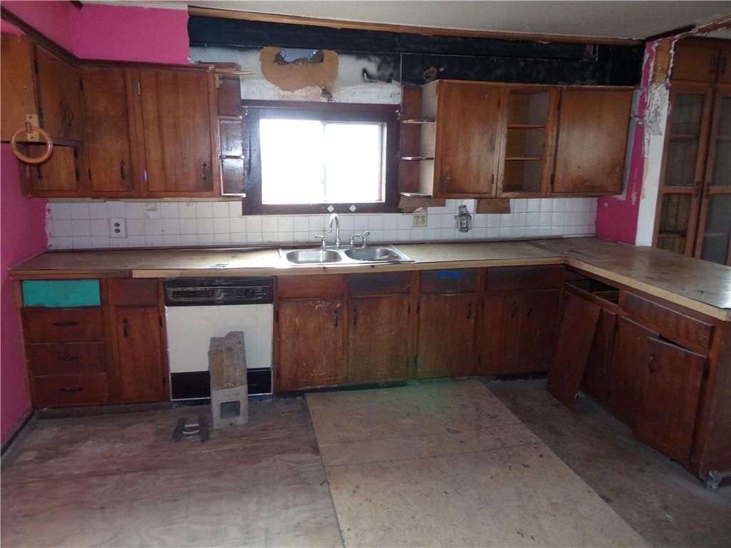 402 Walnut Street — photo 6