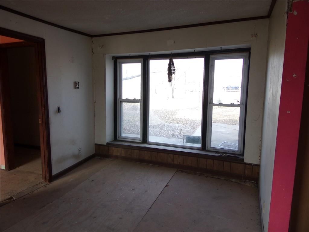 402 Walnut Street — photo 9