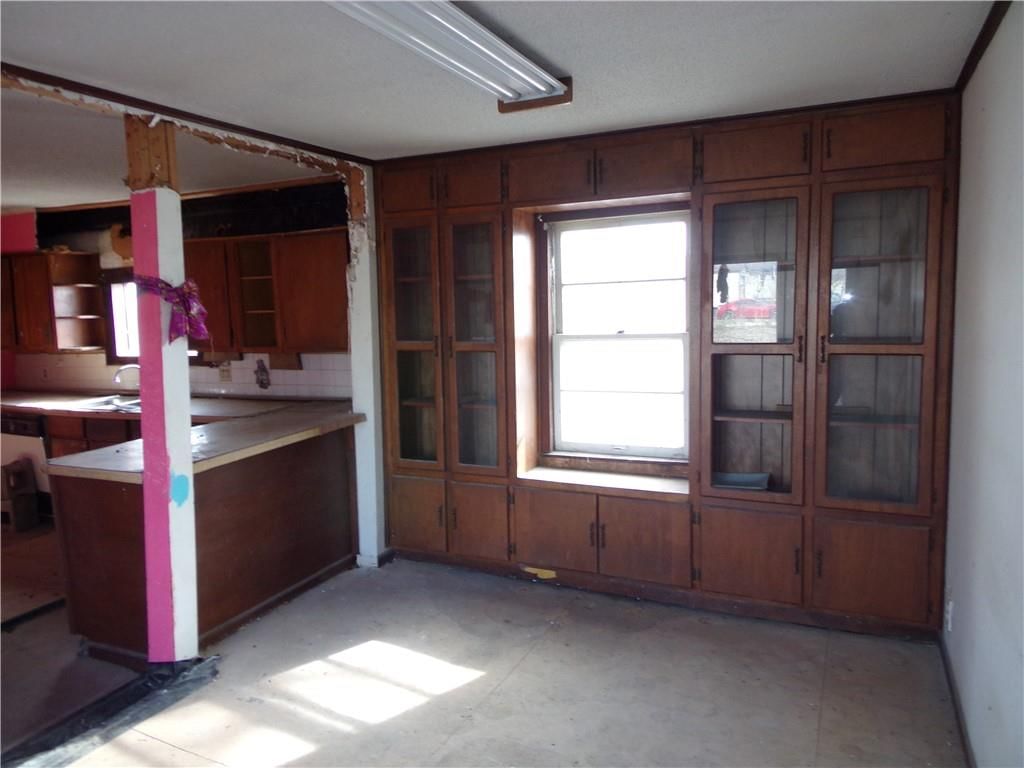 402 Walnut Street — photo 10