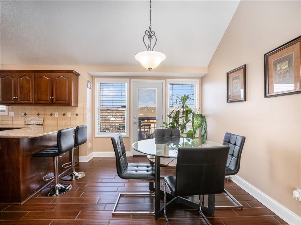 8643 N Mersington Avenue — photo 18