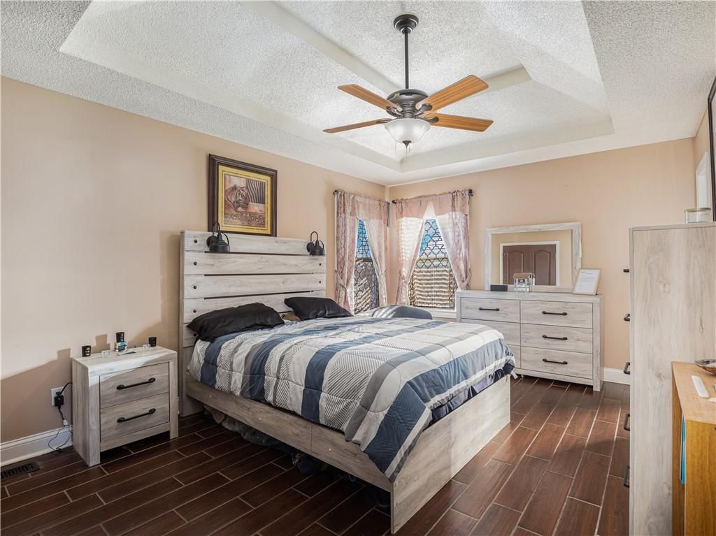8643 N Mersington Avenue — photo 19