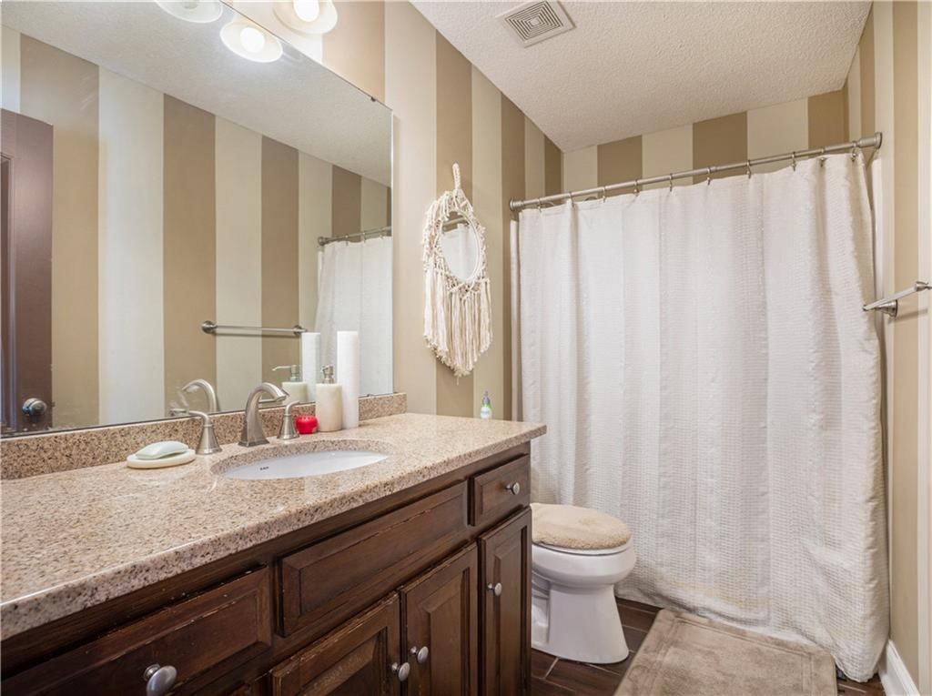 8643 N Mersington Avenue — photo 25