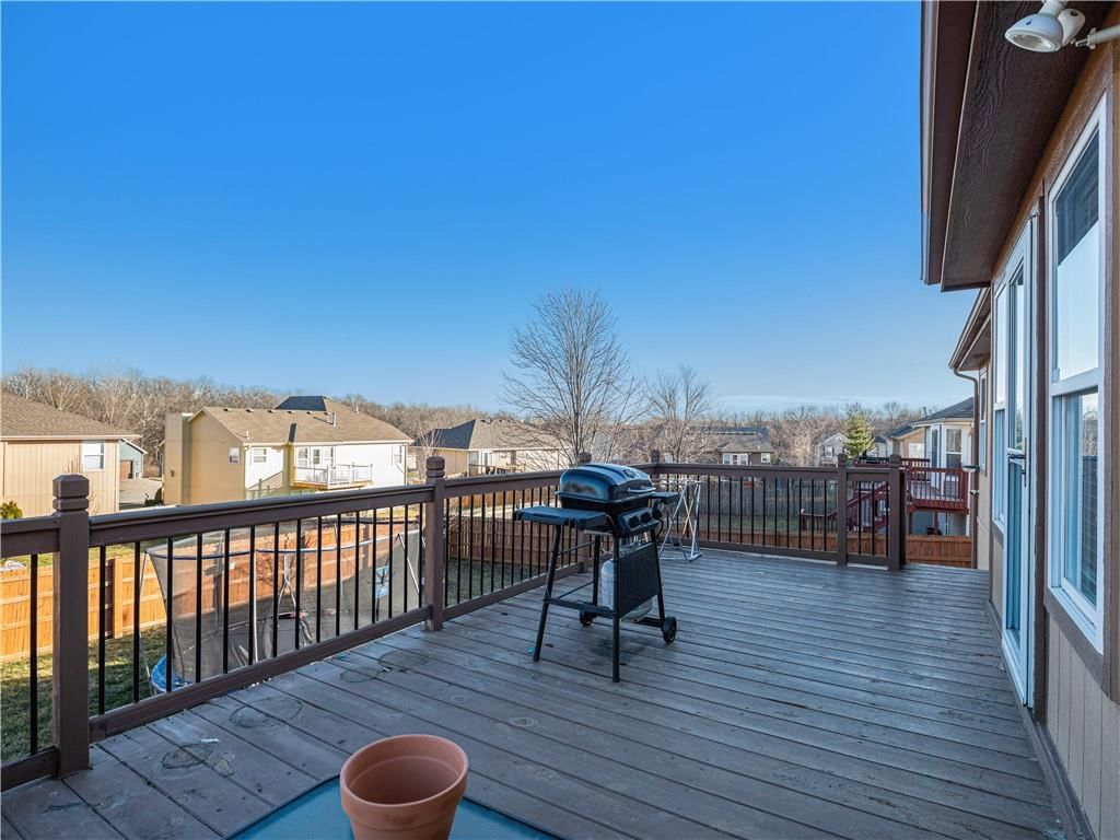 8643 N Mersington Avenue — photo 34