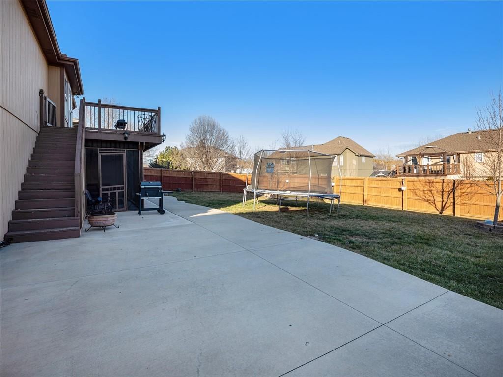 8643 N Mersington Avenue — photo 35