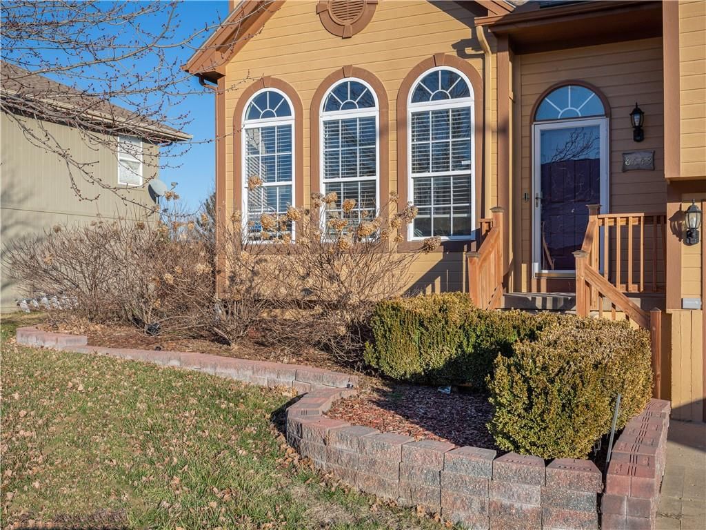 8643 N Mersington Avenue — photo 5