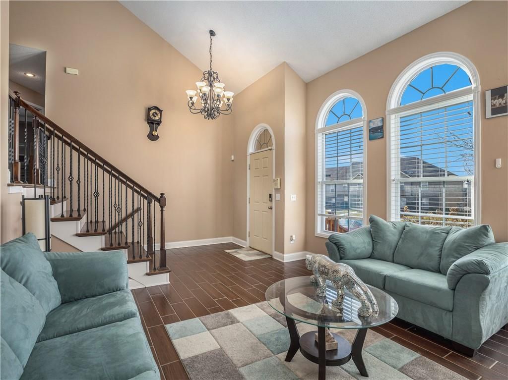8643 N Mersington Avenue — photo 9